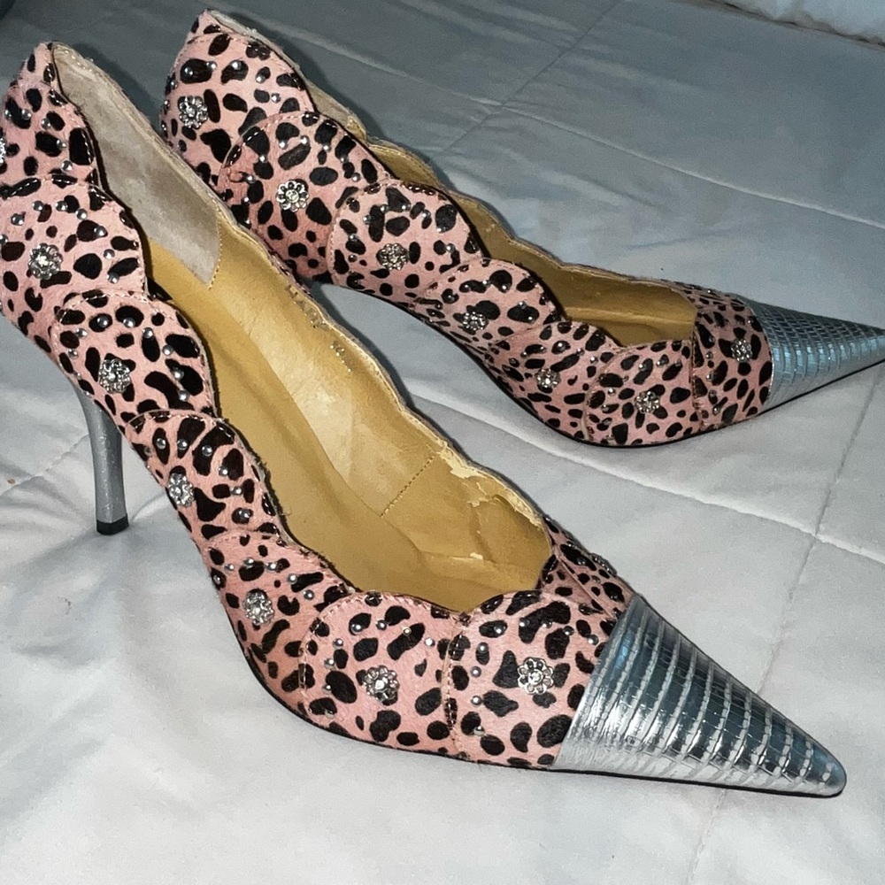 N.Y.L.A. NIB Sz 10 Pink Leopard Print Heels with Silver Accents